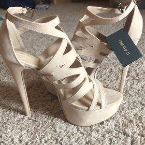 NWT Suede Nude Heels